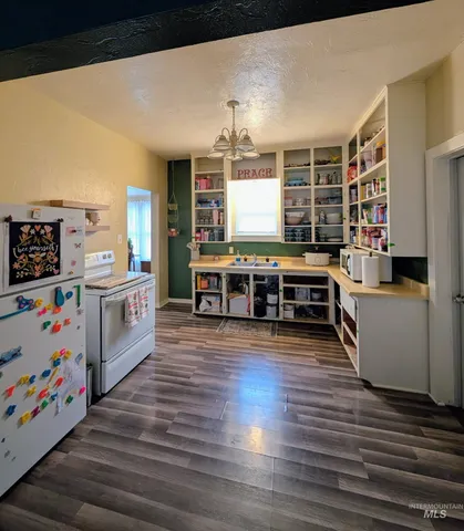 $325,000 | 529 5th Avenue North, Twin Falls, ID 83301