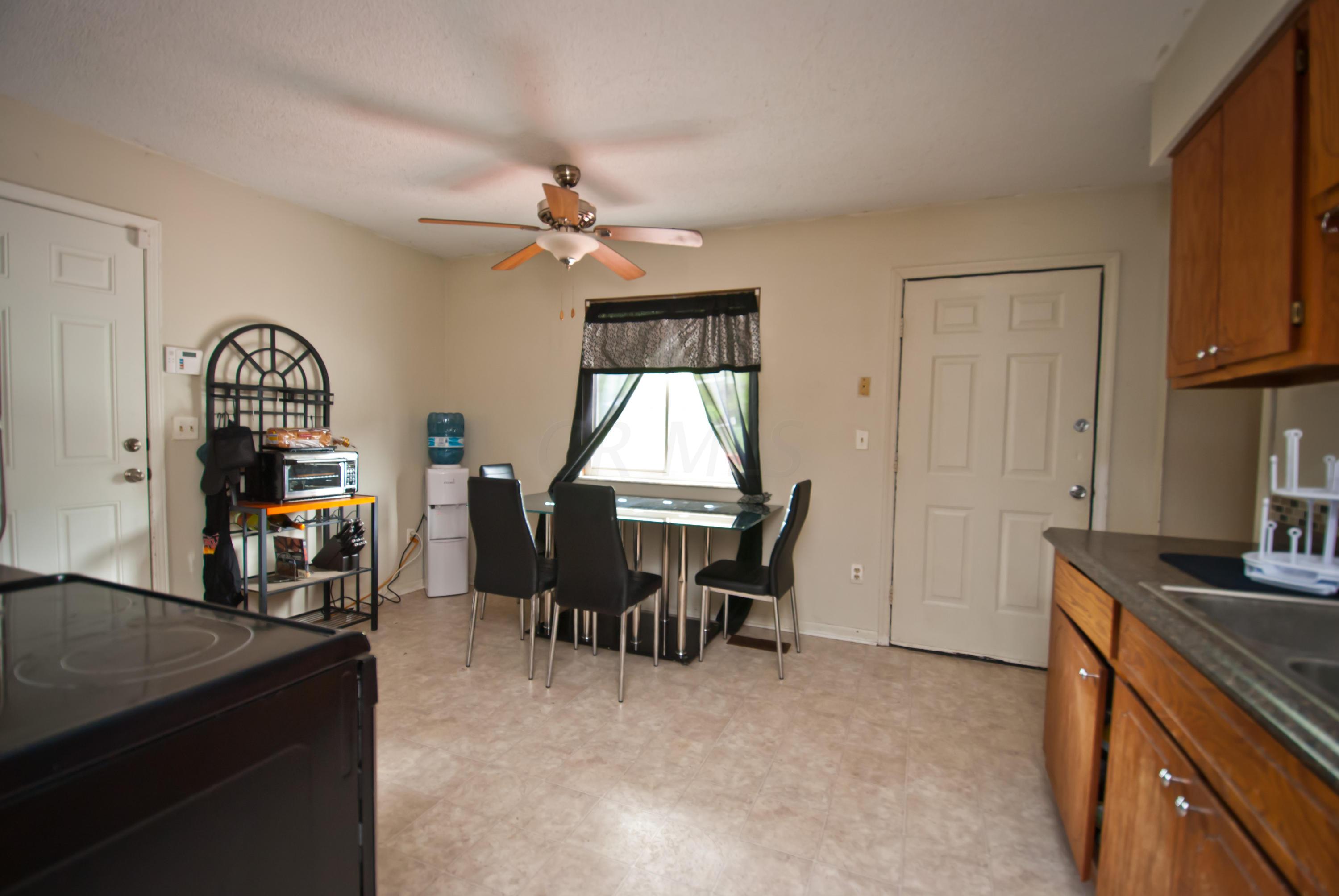 5401 Paladim Road Columbus, OH 43232 - Photo 5 of 22 Gallery Image 5