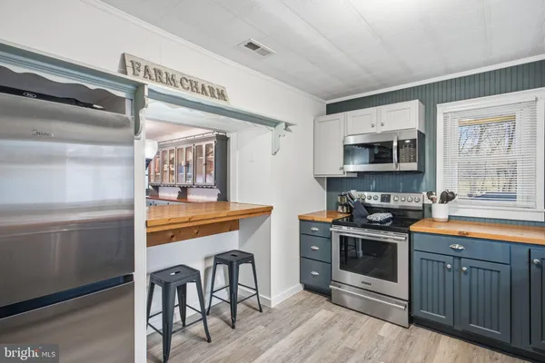 $725,000 | 3635 Riverbend Drive, Elkton, VA 22827