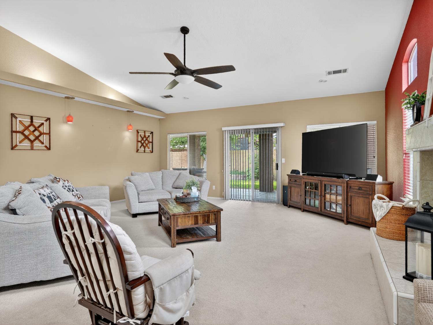 3505 Doubletree Way Madera, CA 93637 - Photo 7 of 45
