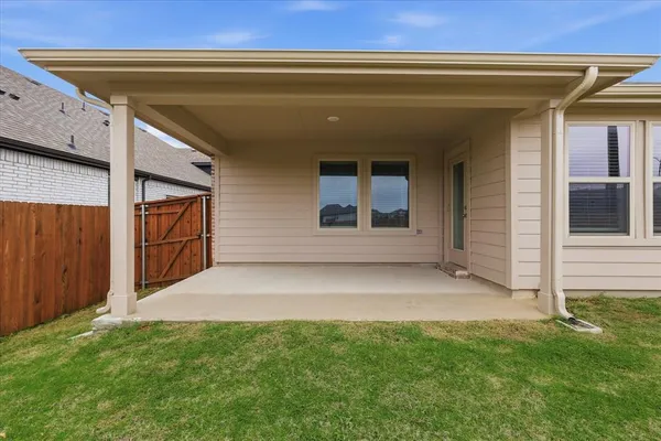 $2,300 | 3229 Cross Shr Drive, Anna, TX 75409
