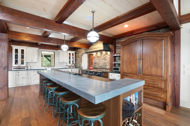 $3,995,000 | 816 Black Bear Road, Jamaica, VT 05343