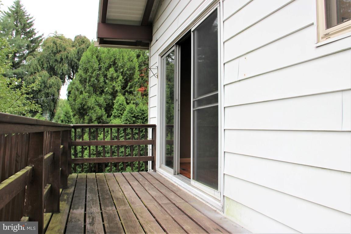305 Greendale Road York, PA 17403 - Photo 11 of 36