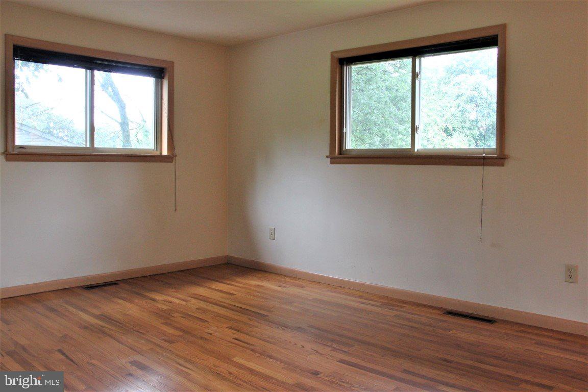 305 Greendale Road York, PA 17403 - Photo 15 of 36