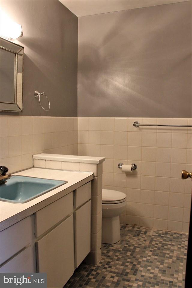 305 Greendale Road York, PA 17403 - Photo 23 of 36