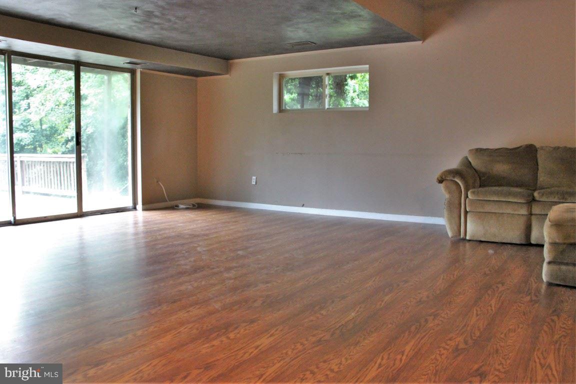 305 Greendale Road York, PA 17403 - Photo 24 of 36