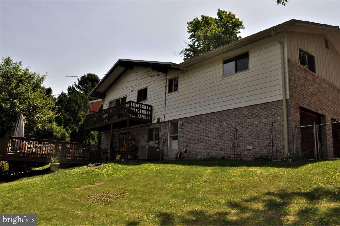 305 Greendale Road York, PA 17403 - Photo 31 of 36