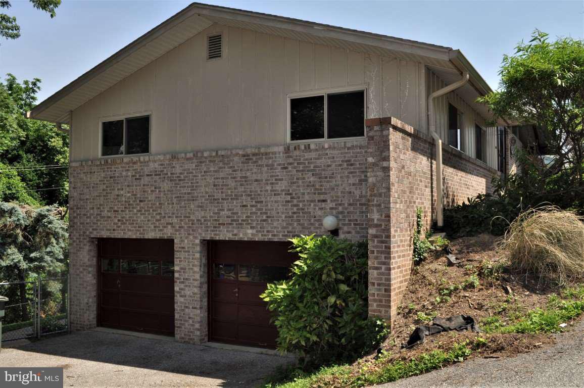 305 Greendale Road York, PA 17403 - Photo 32 of 36