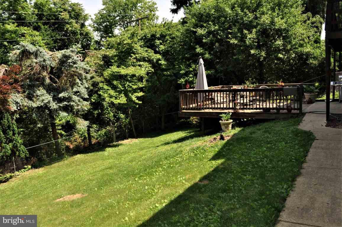 305 Greendale Road York, PA 17403 - Photo 35 of 36