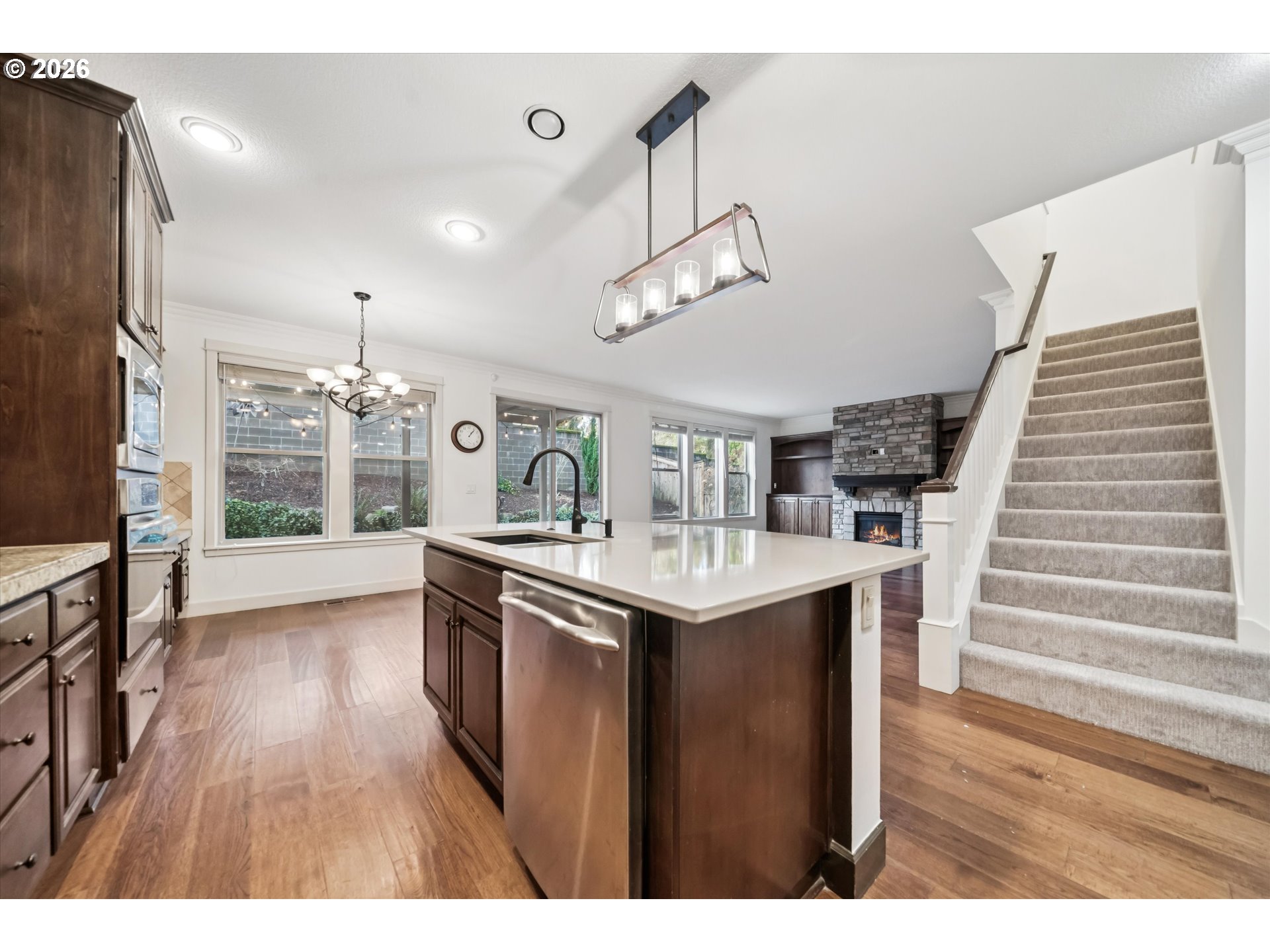 9975 Southwest Ledgestone Court Beaverton, OR 97007 - Photo 12 of 40