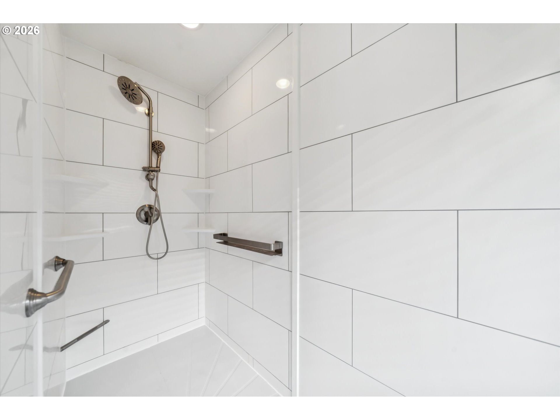 9975 Southwest Ledgestone Court Beaverton, OR 97007 - Photo 23 of 40