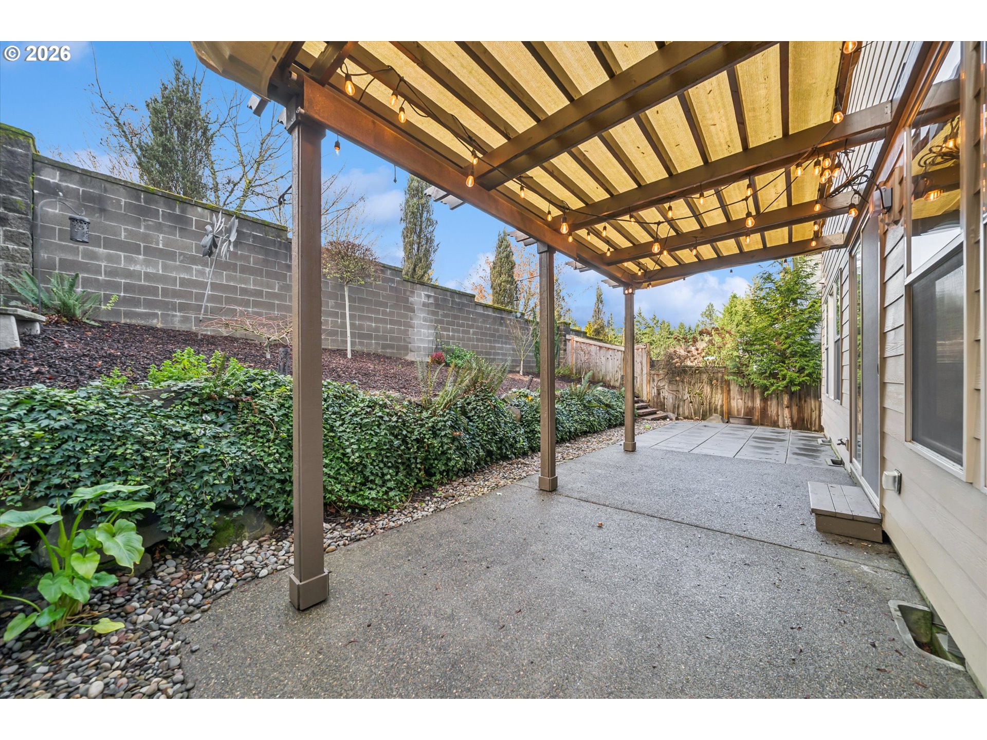 9975 Southwest Ledgestone Court Beaverton, OR 97007 - Photo 35 of 40