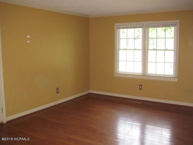 178 Frederick Road Chocowinity, NC 27817 - Photo 5 of 10 178 Frederick Rd.Bedroom
