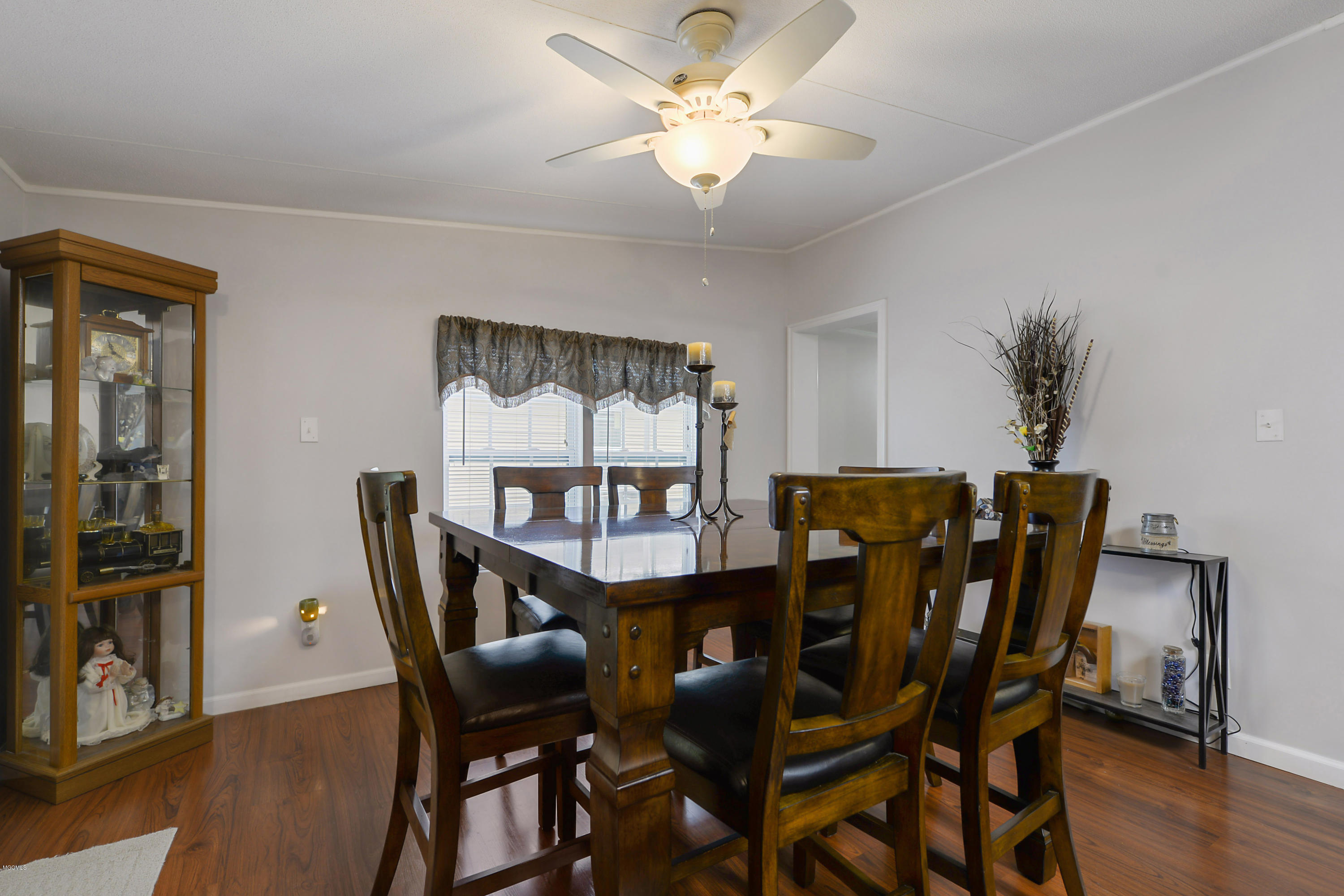 21173 Turan Road Saucier, MS 39574 - Photo 17 of 32 dining area