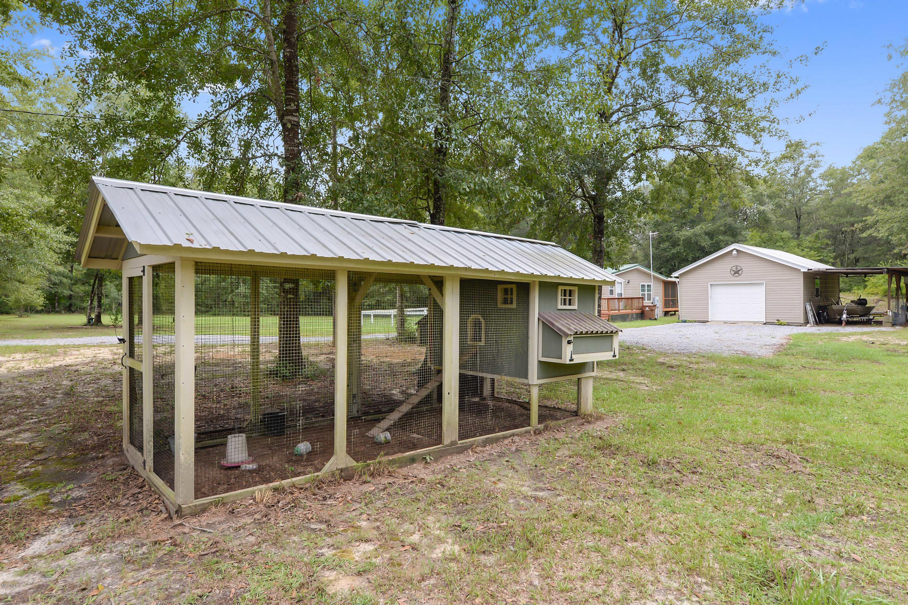 21173 Turan Road Saucier, MS 39574 - Photo 6 of 32 Chicken Coop