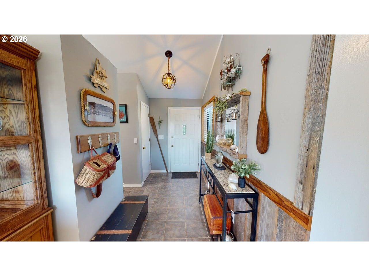 27840 Thimbleberry Road Gold Beach, OR 97444 - Photo 11 of 43 Entrance/Foyer