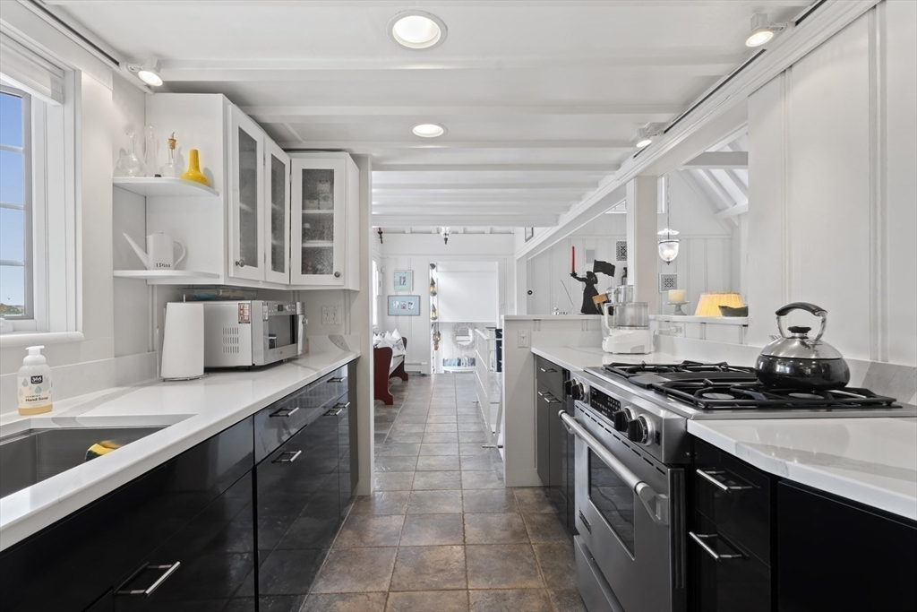 41 Hayward Road Barnstable, MA 02632 - Photo 14 of 42