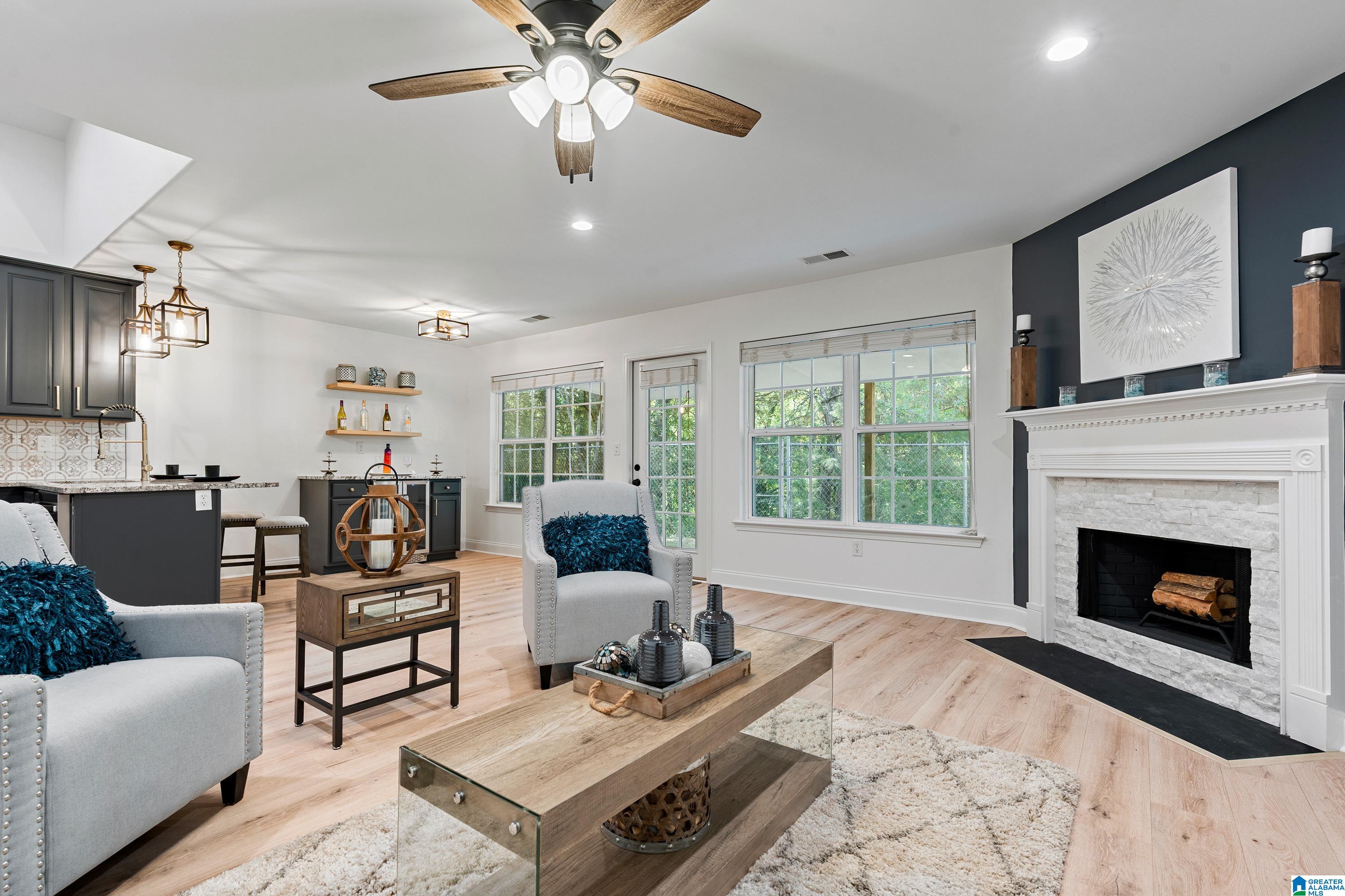 112 Ivy Trace Calera, AL 35040 - Photo 6 of 40