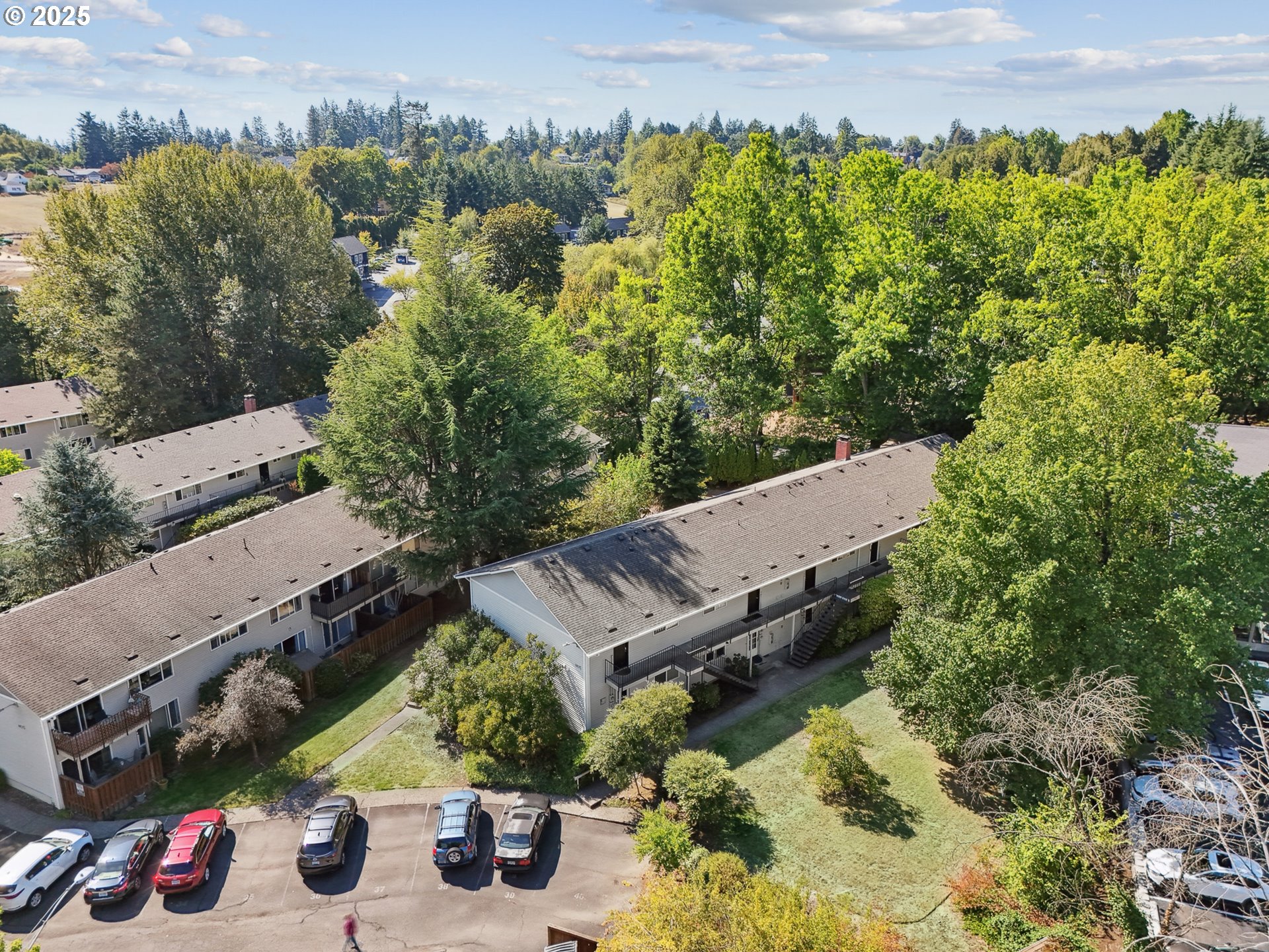 6835 Southwest Capitol Hill Road, Unit 36 Portland, OR 97219 - Photo 3 of 24 Gallery Image 3