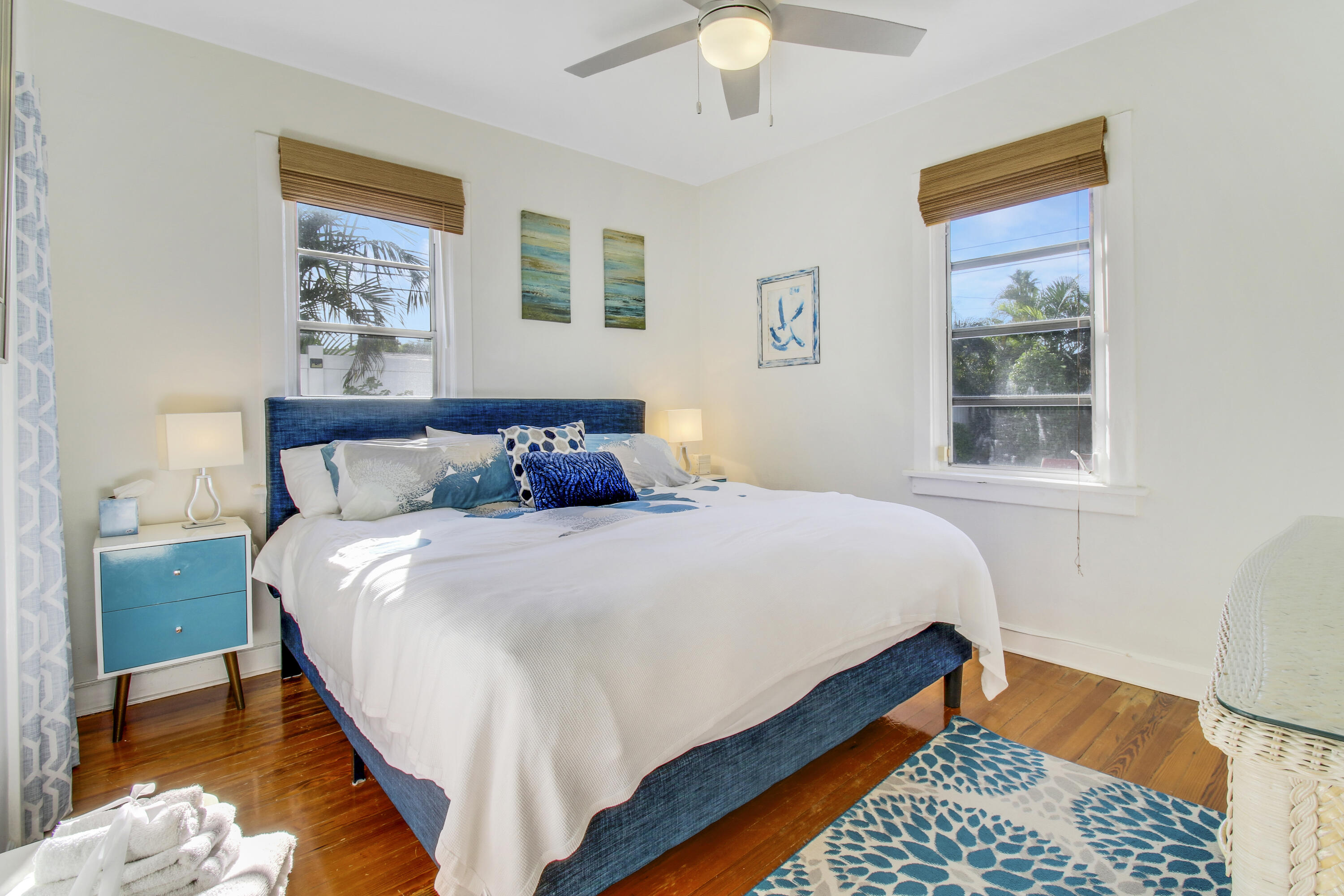 500 Mayflower Road West Palm Beach, FL 33405 - Photo 10 of 22 a bedroom with a bed and a window