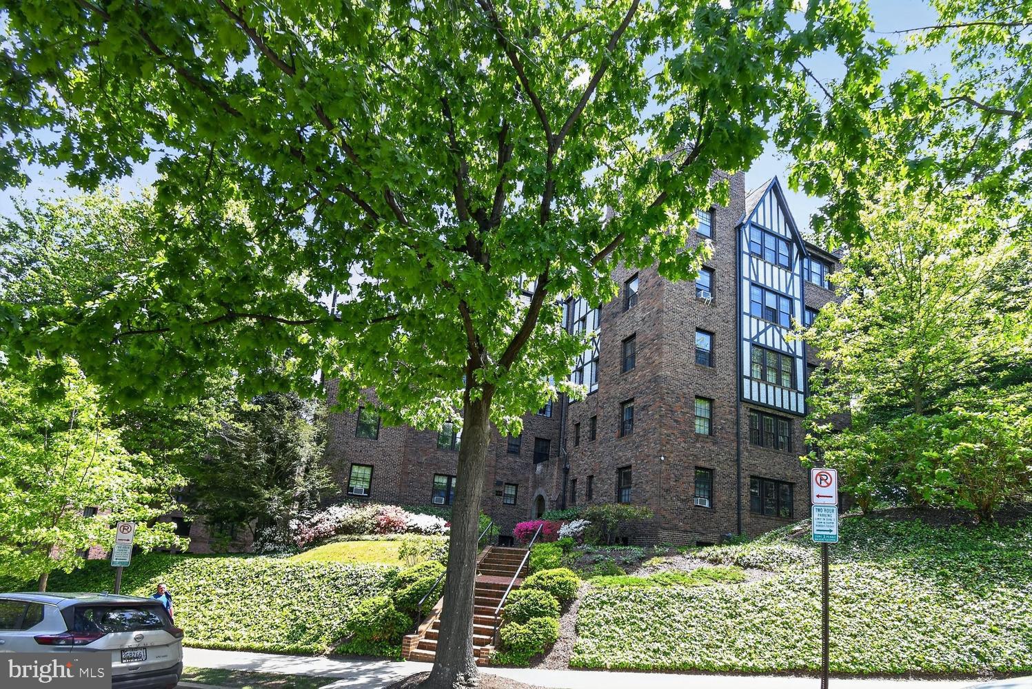 3016 Tilden Street Northwest, Unit 403 Washington, DC 20008 - Photo 24 of 28
