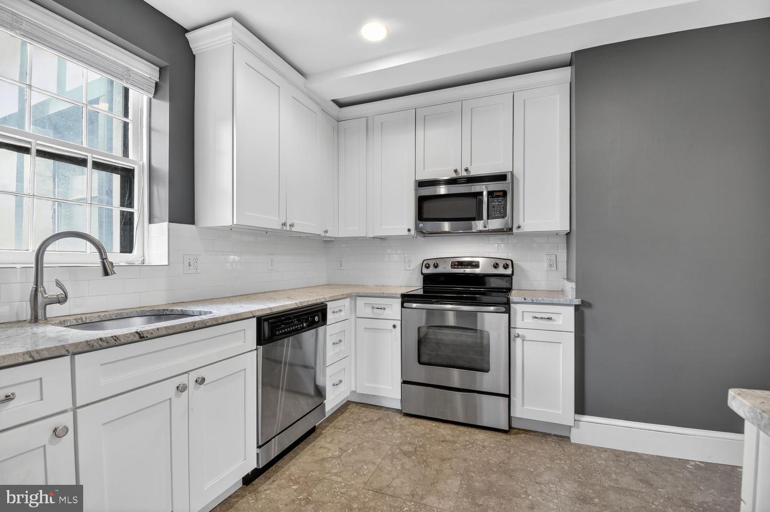 3016 Tilden Street Northwest, Unit 403 Washington, DC 20008 - Photo 8 of 28