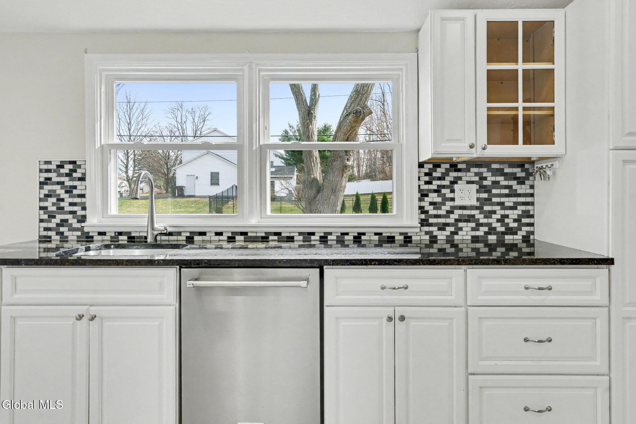 54 Forts Ferry Road Colonie, NY 12110 - Photo 13 of 35 28-web-or-mls-54-forts-ferry-rd