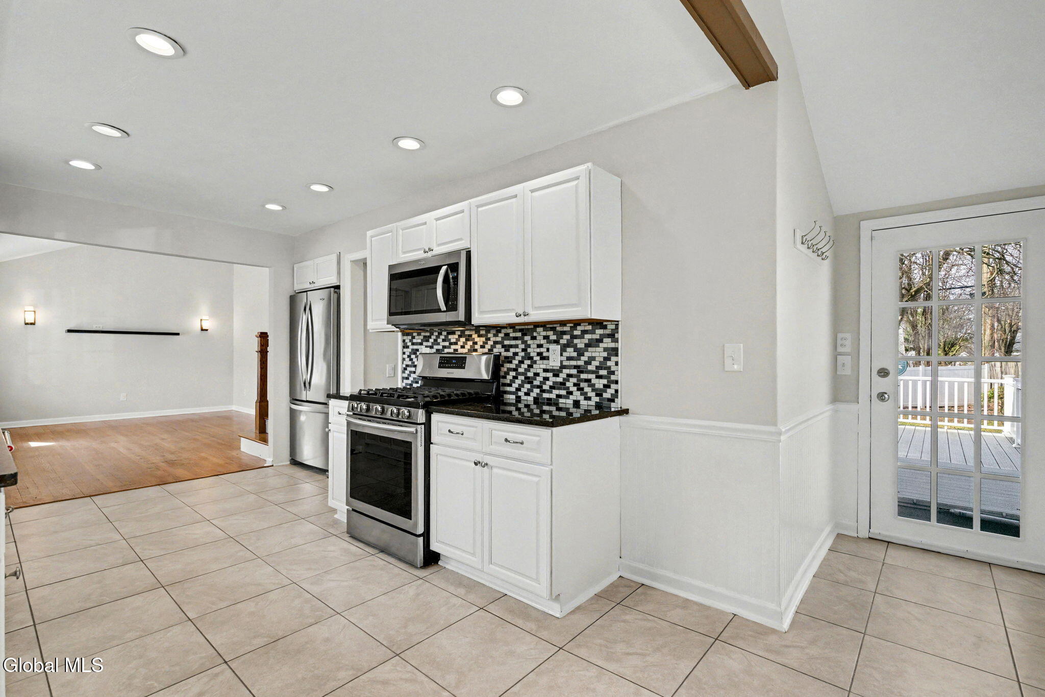 54 Forts Ferry Road Colonie, NY 12110 - Photo 10 of 35 25-web-or-mls-54-forts-ferry-rd