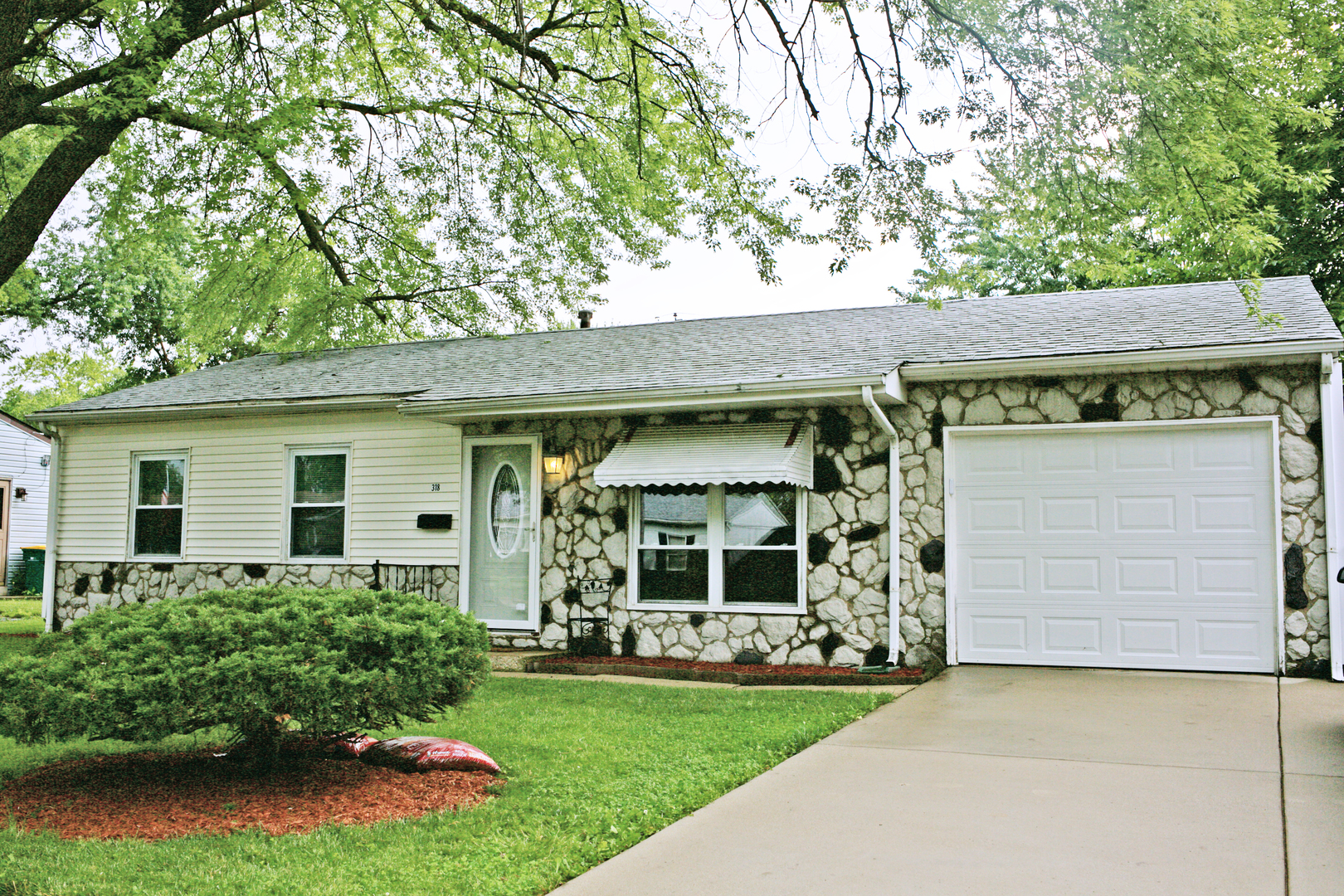 318 Kent Avenue Romeoville, IL 60446 - Photo 1 of 9 Gallery Image 1