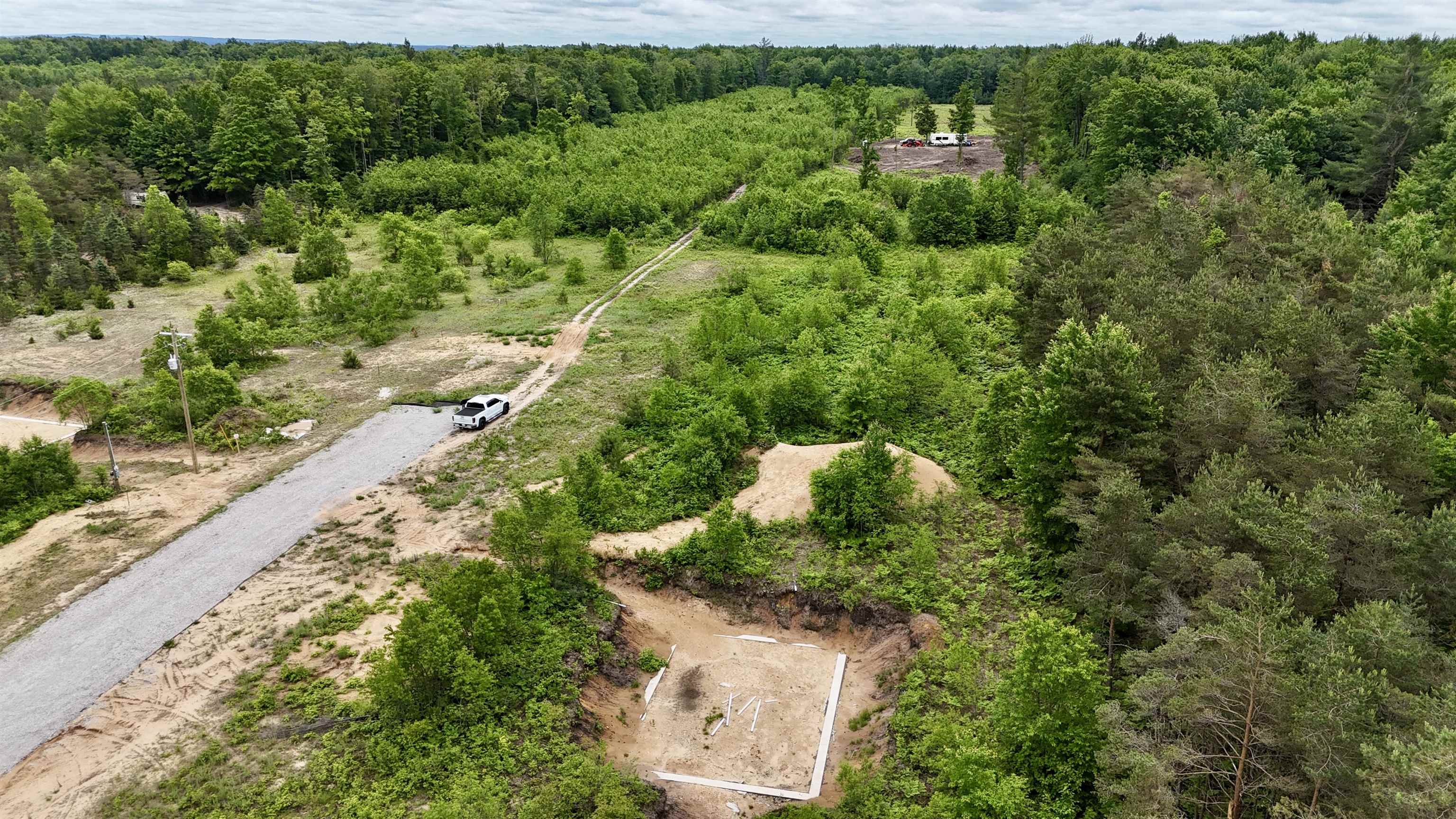 2406 East 32 Road Cadillac, MI 49601 - Photo 2 of 17