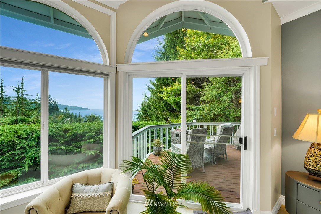 4191 Islander Way Anacortes, WA 98221 - Photo 20 of 40 a view of a living room and a porch