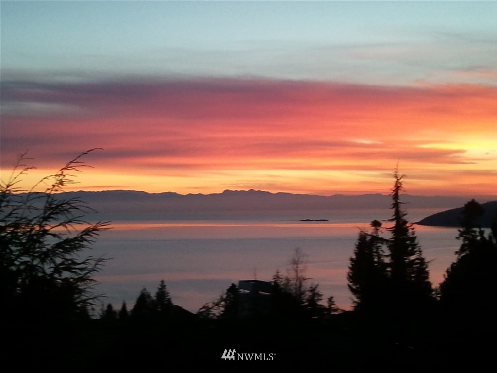 4191 Islander Way Anacortes, WA 98221 - Photo 2 of 40