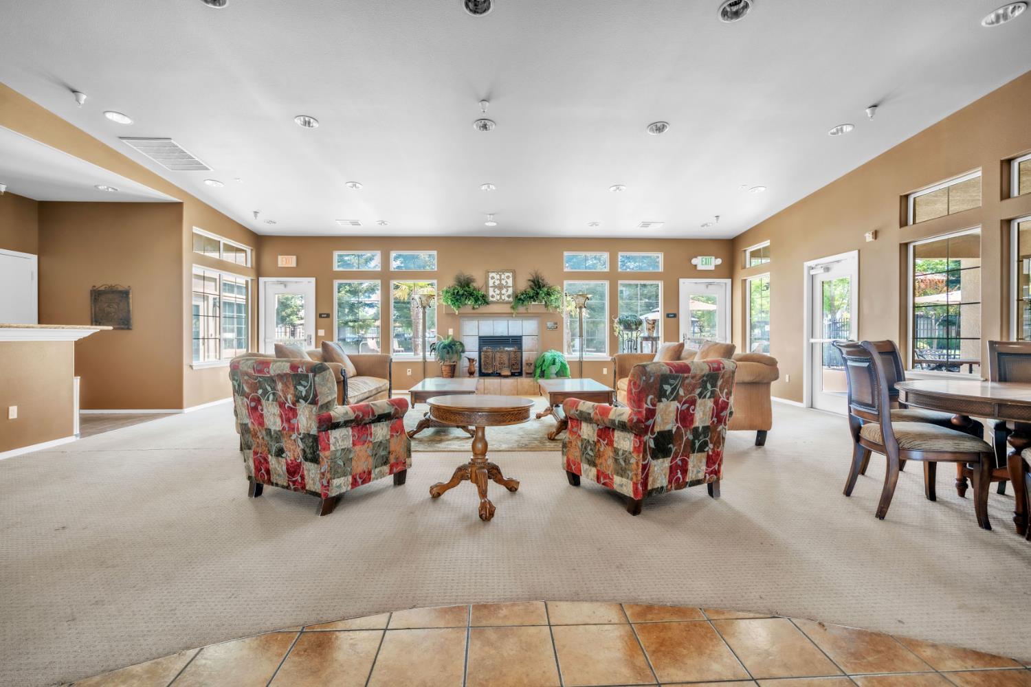 4200 East Commerce Way, Unit 1611 Sacramento, CA 95834 - Photo 32 of 39 a living room with furniture and a large window