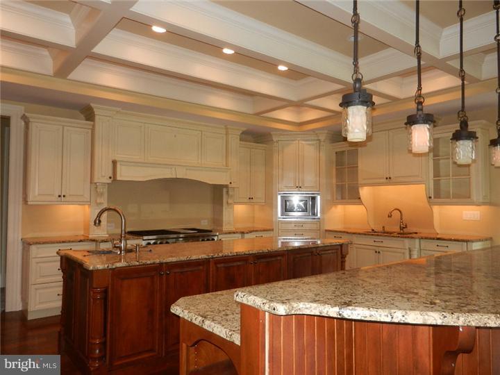 124 Plymouth Road Ambler, PA 19002 - Photo 12 of 25 Kitchen