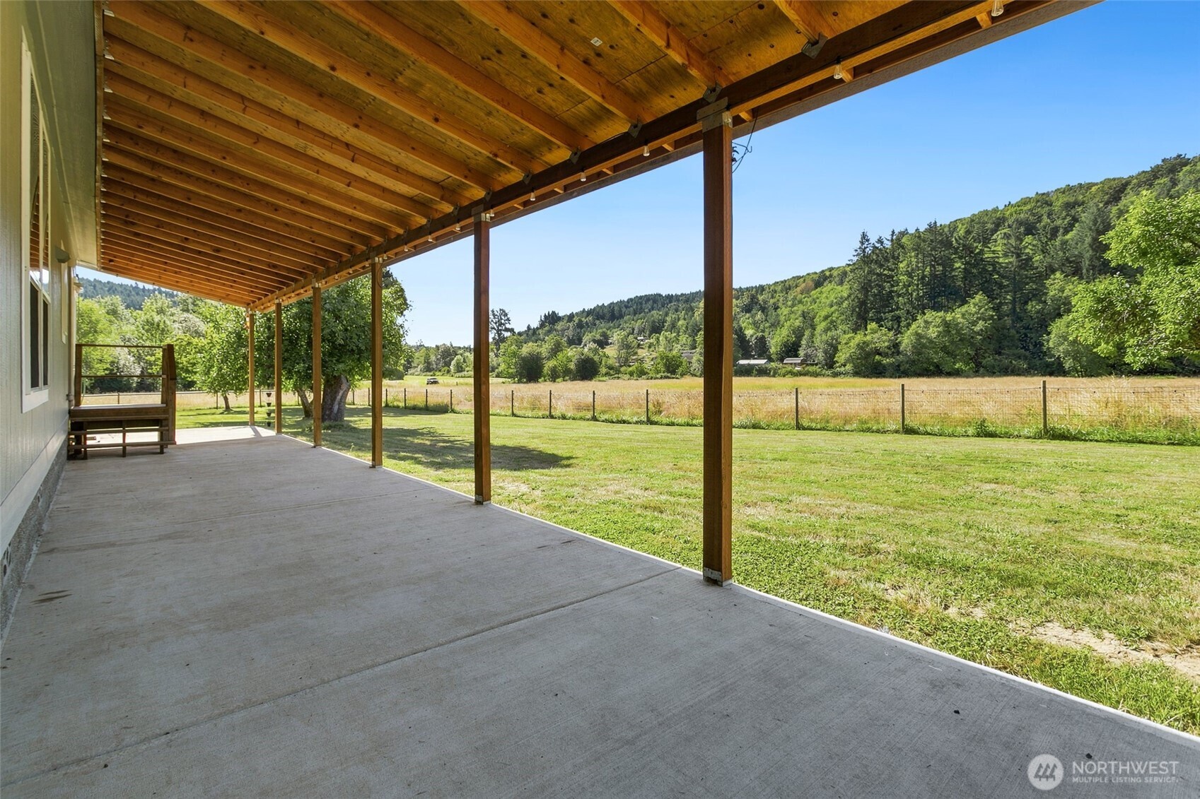 492 Coal Creek Road Chehalis, WA 98532 - Photo 23 of 38 a view of outdoor space with seating area