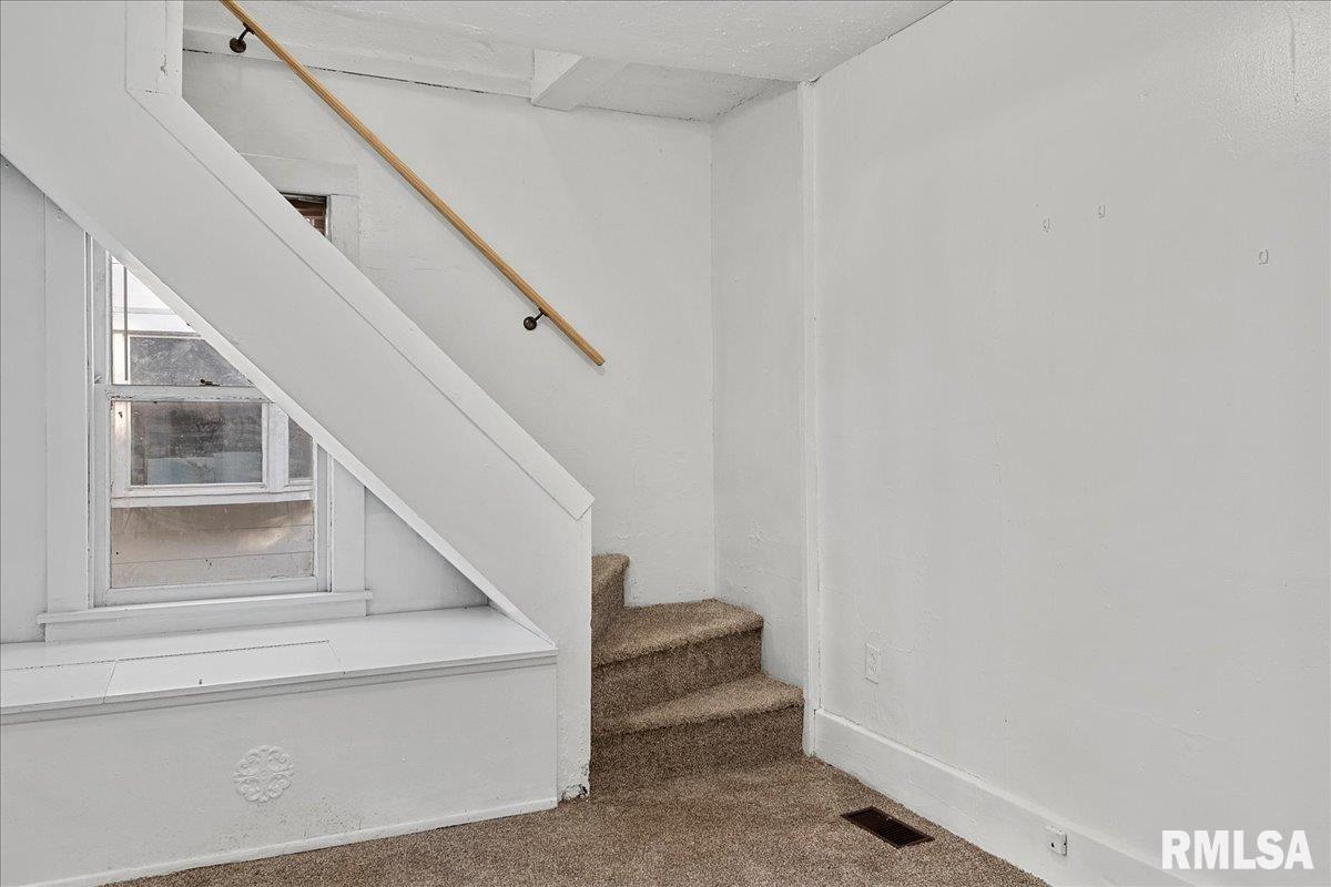 2516 South 10th Street Springfield, IL 62703 - Photo 13 of 29