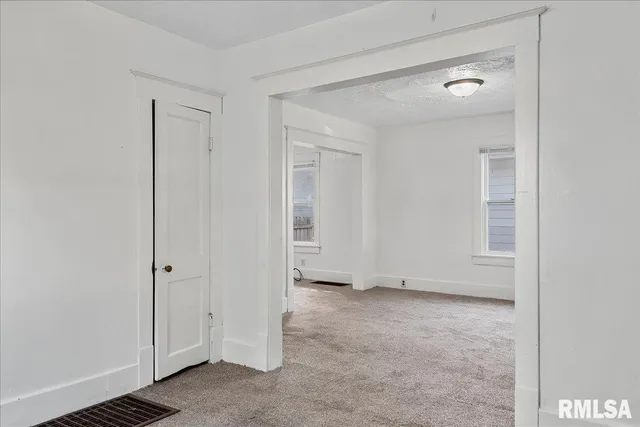 $95,000 | 2516 South 10th Street, Springfield, IL 62703