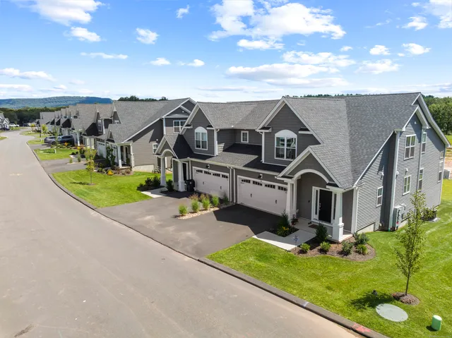 $778,572 | 81 Shea Circle, Unit 81, Cheshire, CT 06410