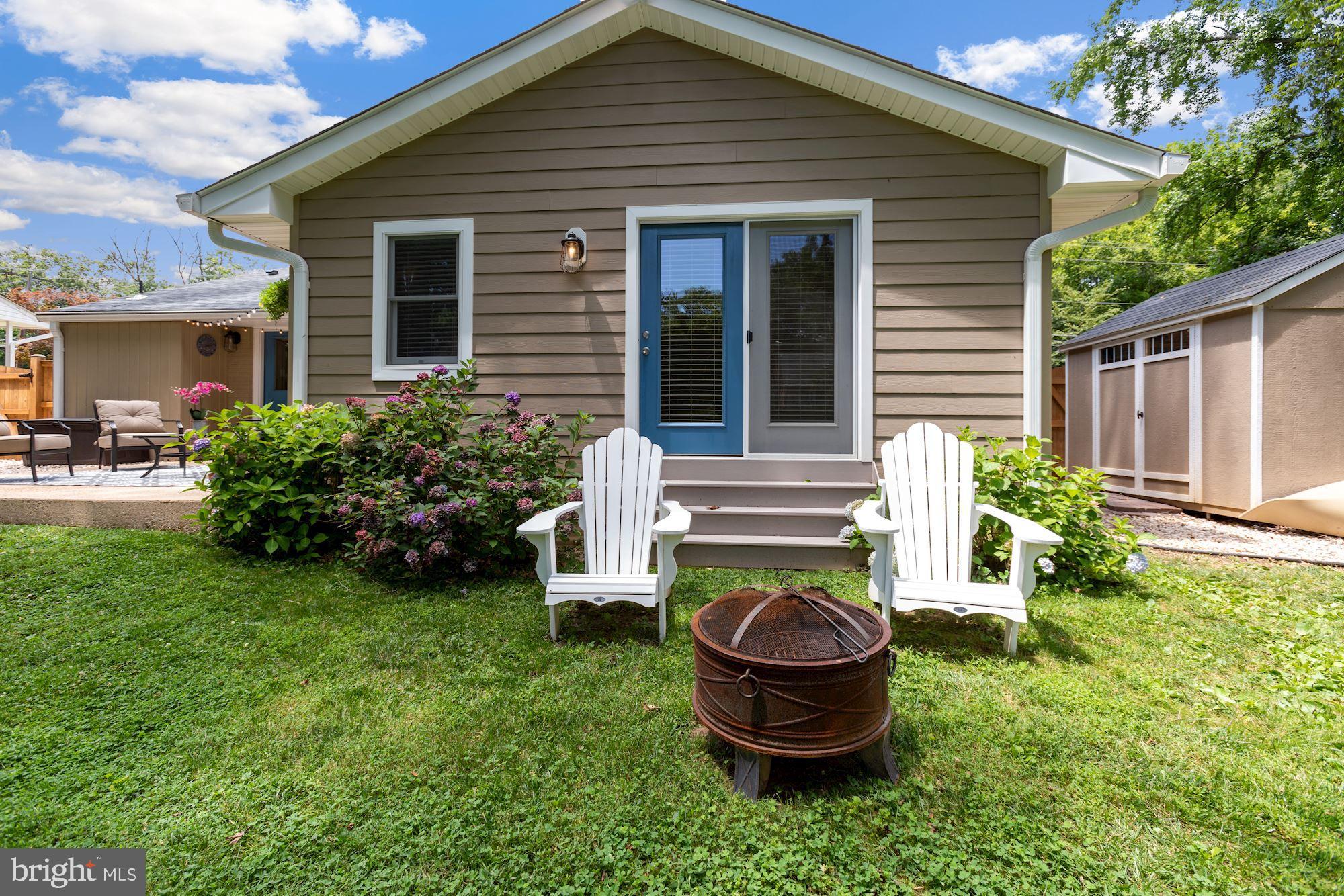 5410 Ferndale Street Springfield, VA 22151 - Photo 2 of 40 Private walk-out to fire pit from master suite