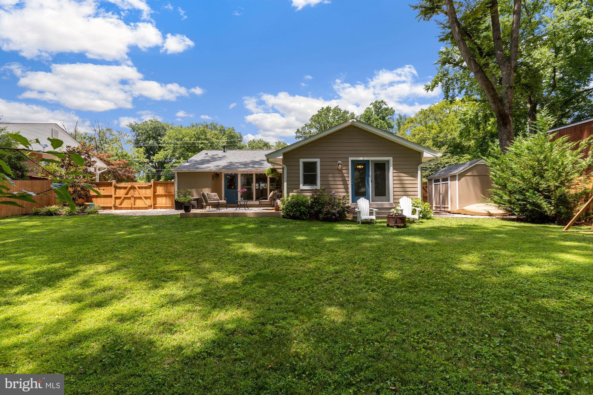 5410 Ferndale Street Springfield, VA 22151 - Photo 3 of 40 Backyard showing master suite addition