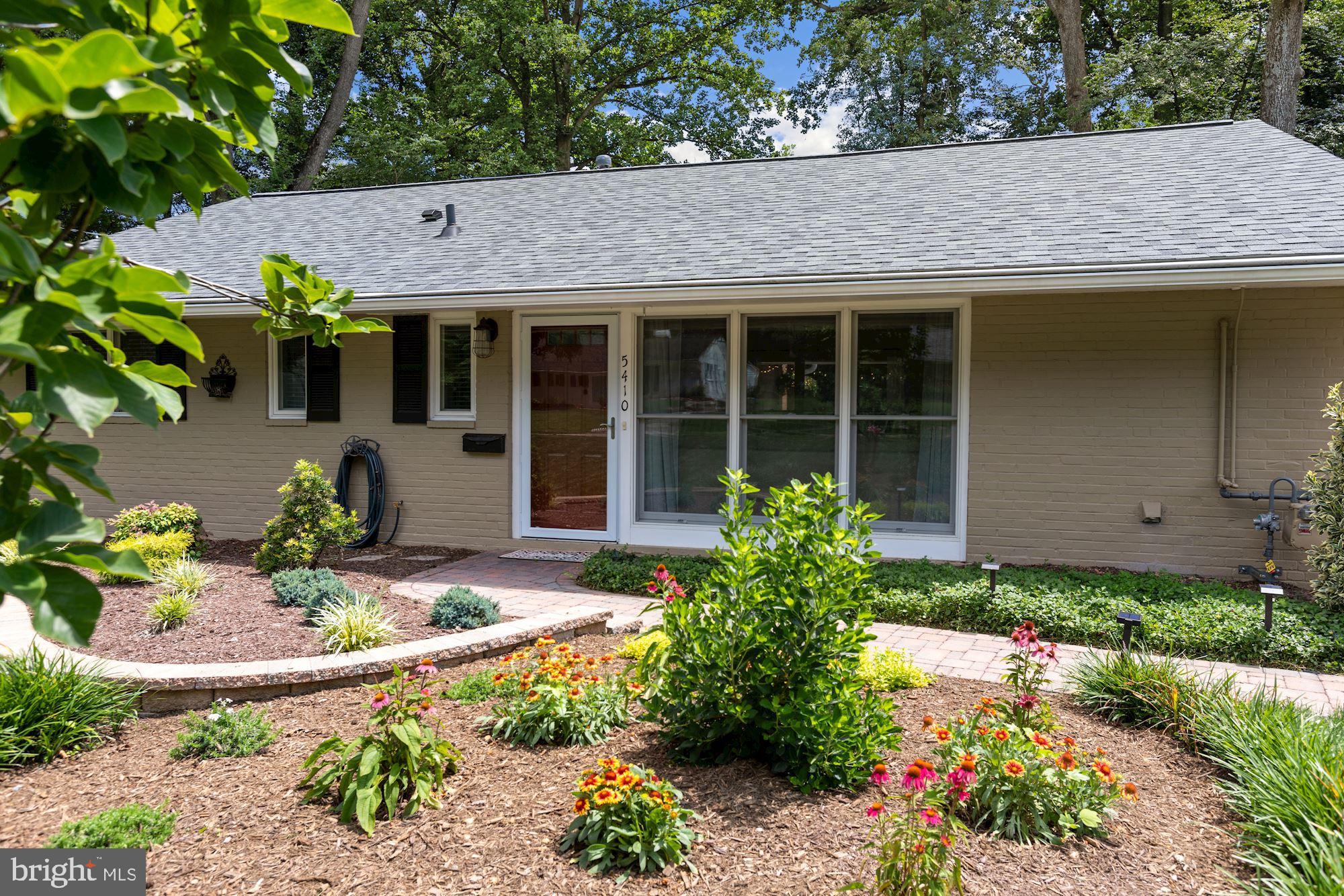 5410 Ferndale Street Springfield, VA 22151 - Photo 35 of 40 Beautiful landscaping
