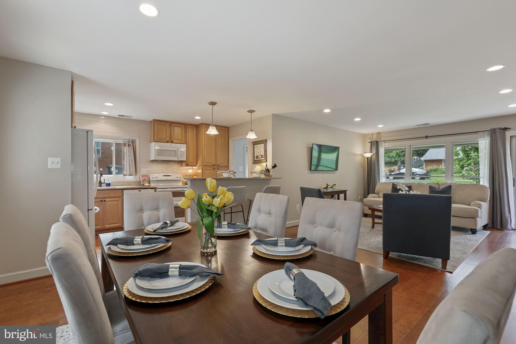 5410 Ferndale Street Springfield, VA 22151 - Photo 7 of 40 No walls b/t kitchen, DR and LR