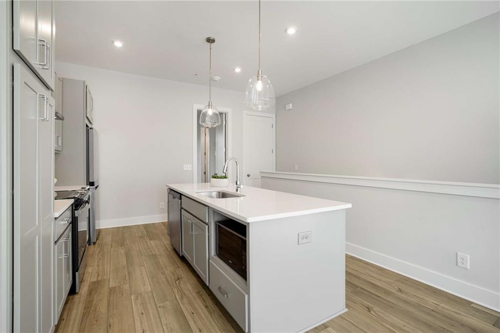 1293 Longreen Terrace Northwest, Unit 4 Atlanta, GA 30318 - Photo 12 of 32