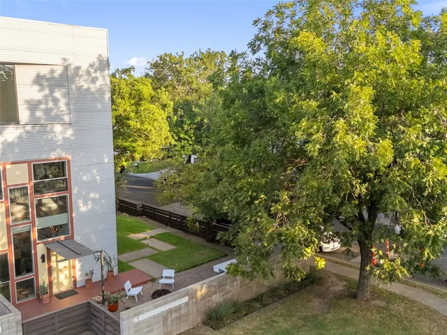 a view of yard from balcony