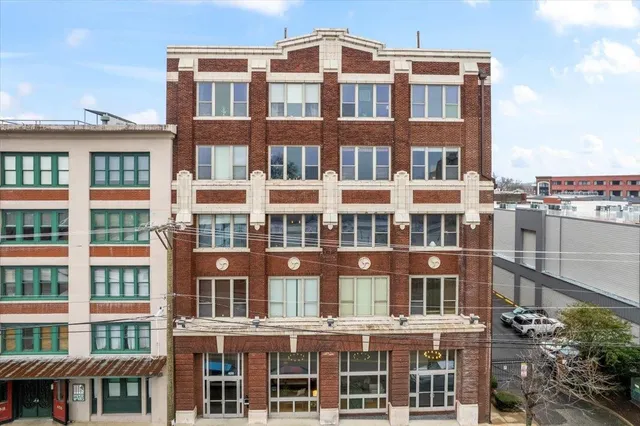 $310,000 | 420 South Front Street, Unit 301, Memphis, TN 38103