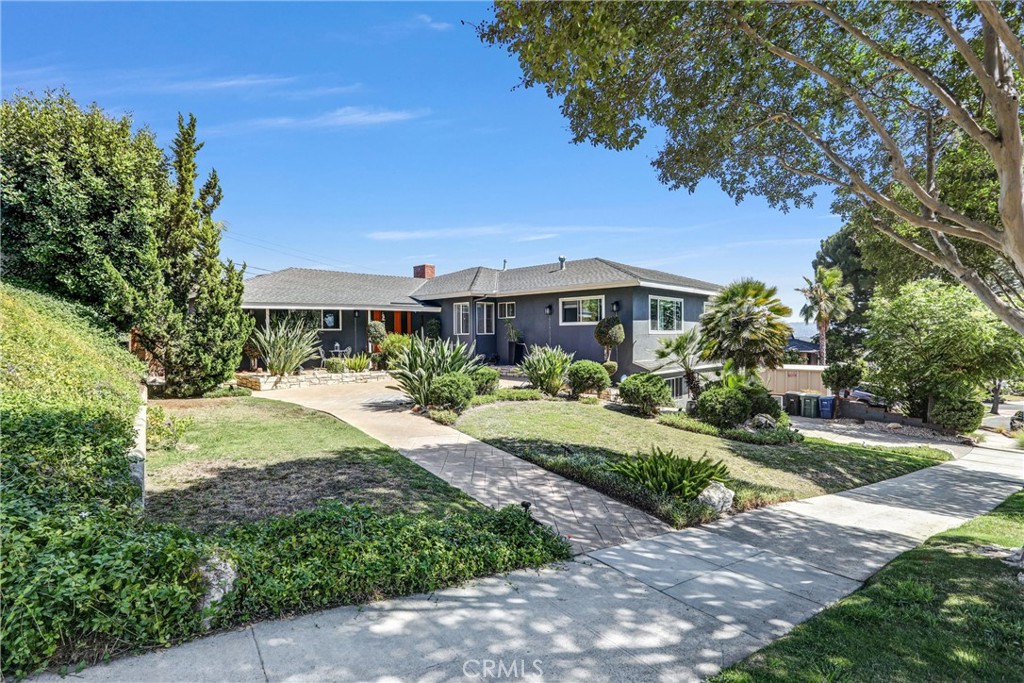 824 Stanford Road Burbank, CA 91504 - Photo 9 of 46