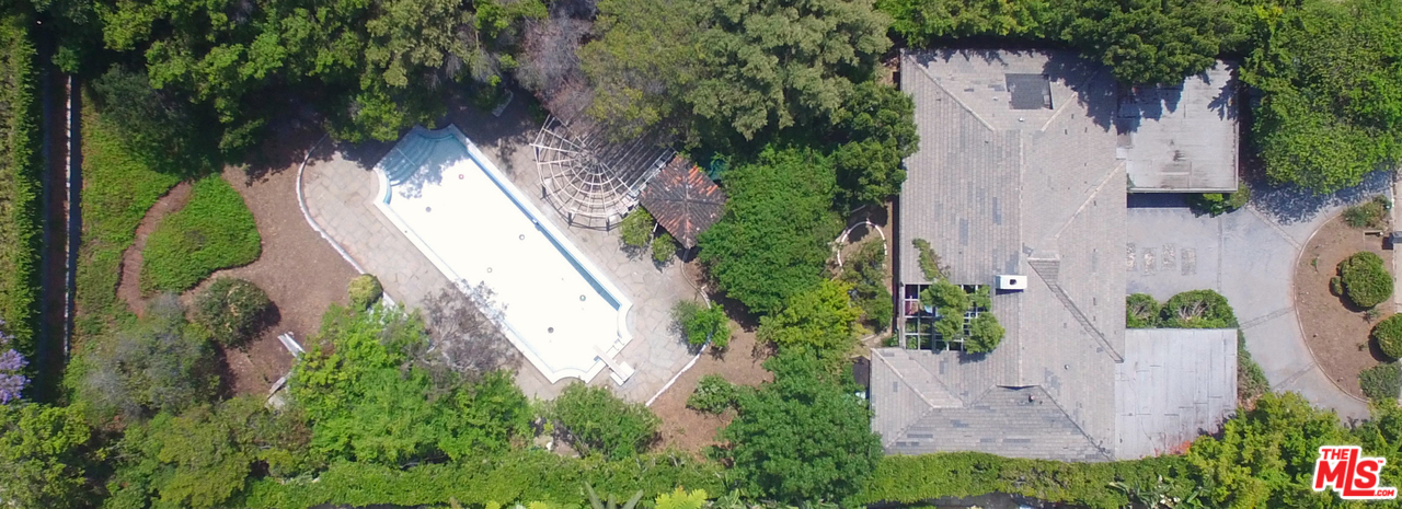 1010 Pamela Drive Beverly Hills, CA 90210 - Photo 5 of 11