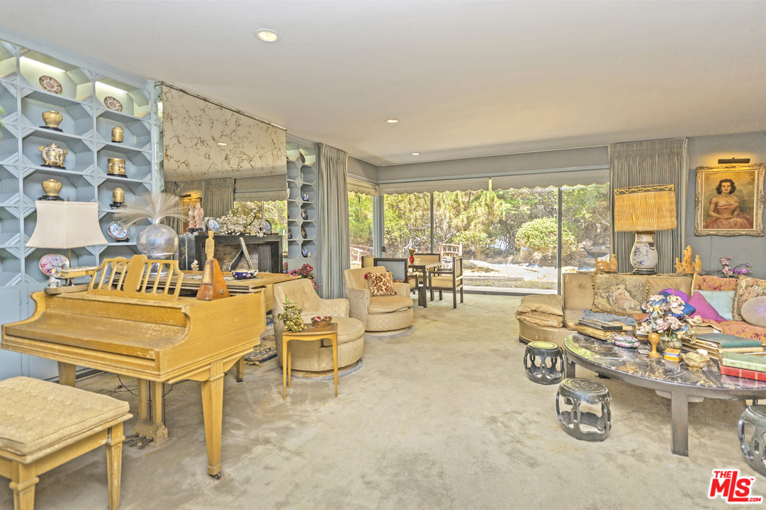 1010 Pamela Drive Beverly Hills, CA 90210 - Photo 7 of 11