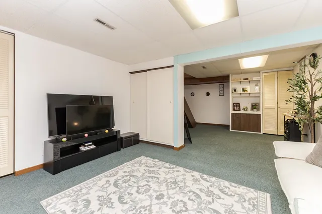 $259,000 | 1111 Sheridan Road, Normal, IL 61761