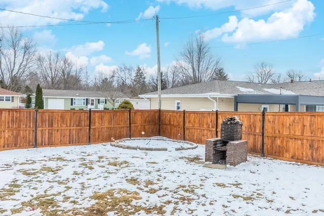 $259,000 | 1111 Sheridan Road, Normal, IL 61761